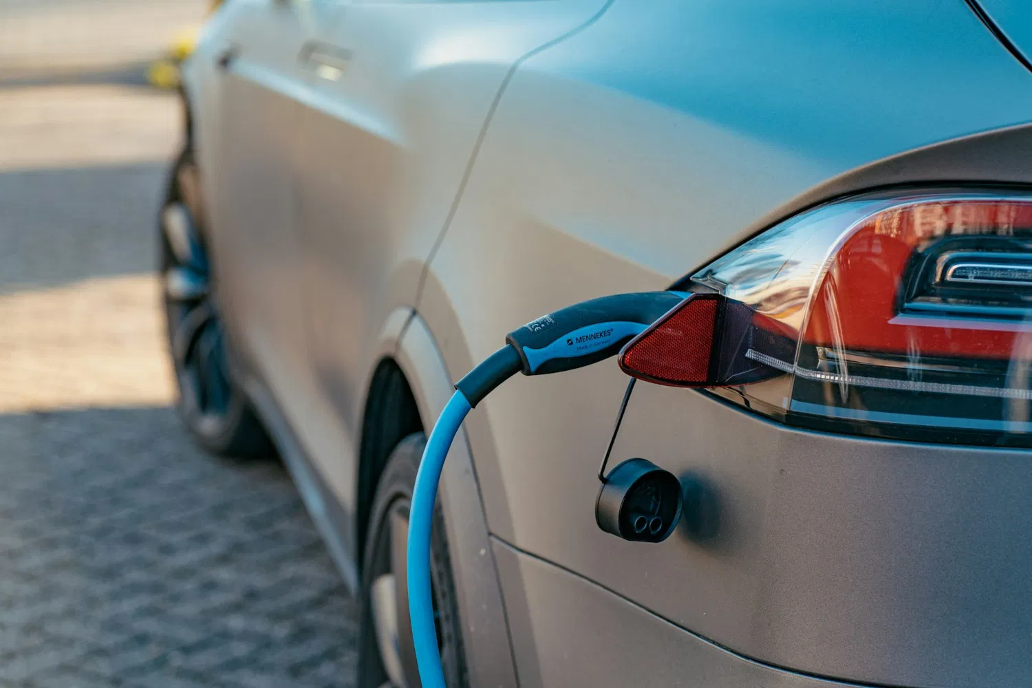 Peste un milion de inmatriculari noi de autoturisme 100 % electrice in UE de la 1 ianuarie