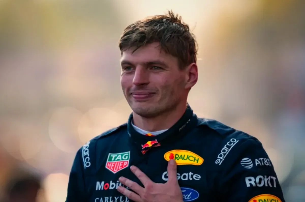Max Verstappen se confruntă cu Valentino Rossi la Portimão